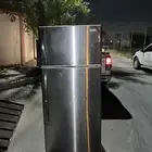 ثلاجة مستخدمه نظيفه