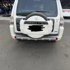 ميتسوبيشي باجيرو 2011