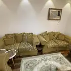 طقم كنب كلاسيك وسفرة للبيع