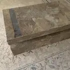 طاوله كبيره مع اربع خدمه استعمال 4 شهور بيع مستعجل