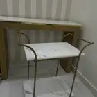 طاوله مع خدمه