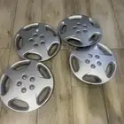 طيس كامري جي ال اصليه يوجد به وحده مرشوشه ع نظافه ولا تبين