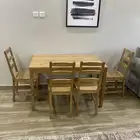 طاولة طعام