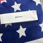 ساعه ابل اخر اصدار   للبيع وضمانه ثلاث سنووات ما استخدمة