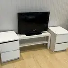 طاولة تلفزيون