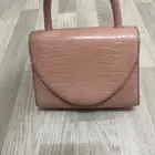 شنطه ماركه CHARLES   KEITH