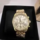 ساعة من ماركة michael kors