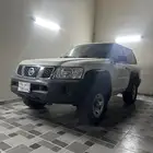 للبيع جيب نيسان باترول ربع نظيف