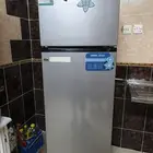 ثلاجة للبيع