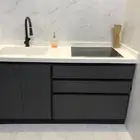 مطبخ شبه جديد للبيع