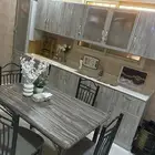 عندي دولاب مطبخ مع طاوله مع صاله مع مجلس للبيع نظيفه جد ا