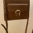 شنطة اصليه ماركة AIGNER