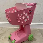 عربة تسوق صغيرة للأطفال من Little tikes اللون وردي