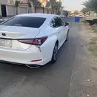للبيع كاش لكزس es350 موديل 2024 ماشي 25 الف
