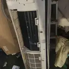 عندي مكيف مستخدم للبيع قاعده مكسوره فقط