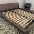 سرير للبيع مستخدم