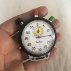 ساعة إيقاف مؤقت قديمه