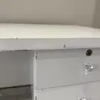 مكتب ابيض للبيع