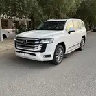 للبيع تويوتا لاندكروزر L5 موديل 2024