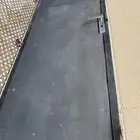 للبيع باب حديد نظيف