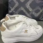 جزمة اديداس