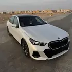 تم البيع BMW 520i m kit sport 2025 زيرو ضمان وصيانة ارخص سعر