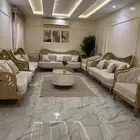 المجلس كامل مع الطاوله والسجاد والستاره نظيف