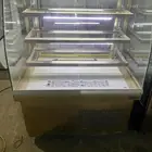 ثلاجة عرض حلويات و كيك شبةجديدة