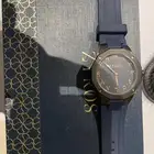 ساعه زايروس مع البكج حقها