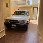 لاندكروزر صالون نضيف
