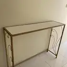 مدخل ذهبي ومرايا ذهبيه