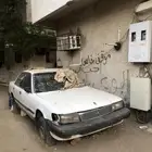 للبيع كرسيدا قطع فقط