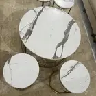 طاولة مع زولية شبه جديده