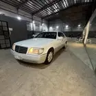 شبح 300 مرسيدس 1992 مخزن