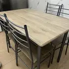 طاوله من هوم بوكس باربعه كراسي