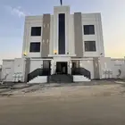 للبيع بمدينه أبها شقه تمليك علوي مع سطح خاص ومصعد شغال