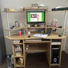 كمبيوتر سامسونغ للبيع مع طاولة مكتب كامل