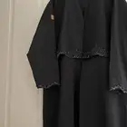 عبايات جديدة اسود و ملون مع طرحة الوحدة ب ( 60 ) ريال