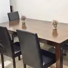 طاولة طعام