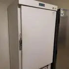 برادة بثلاث أرفف للبيع