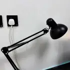 لمبه مكتب لونها اصفر جديده