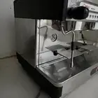 مكينة LaclmBALIللبيع مشروطه فيها نقص اليدين