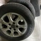 جنوط مع كفرات كامري موديل 2000