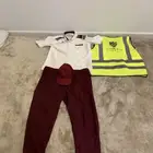 بدله حراسات استعملتها اسبوع فيها شق بسيط بالبنطلون يتخيط