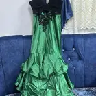 فستان للبيع