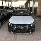 ليكزس es 300 H 2025 متوفر الوان اسود وكحلي