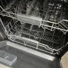 غسالة صحون وفرن كهربائي ومكانس كهربائية