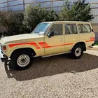 صالون لاندكروزر 1987