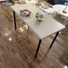 طاوله مكتبيه من ايكيا للبيع (مستخدمه)
