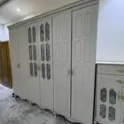 للبيع غرفة نوم كامله وكنب ارضي ودولاب وطاوله